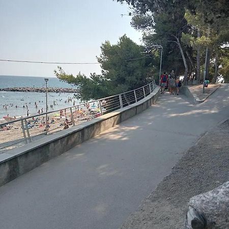 Incantevole E Tranquillo Borgo Storico Sul Mare San Lorenzo al Mare Exteriér fotografie